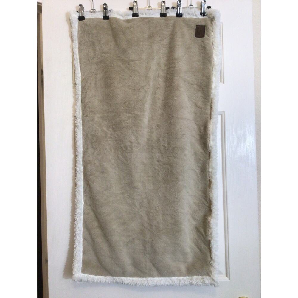 UGG Brown Soft Faux Fur Set of 2 Pillow Case Covers Zip Standard Size Shams Home